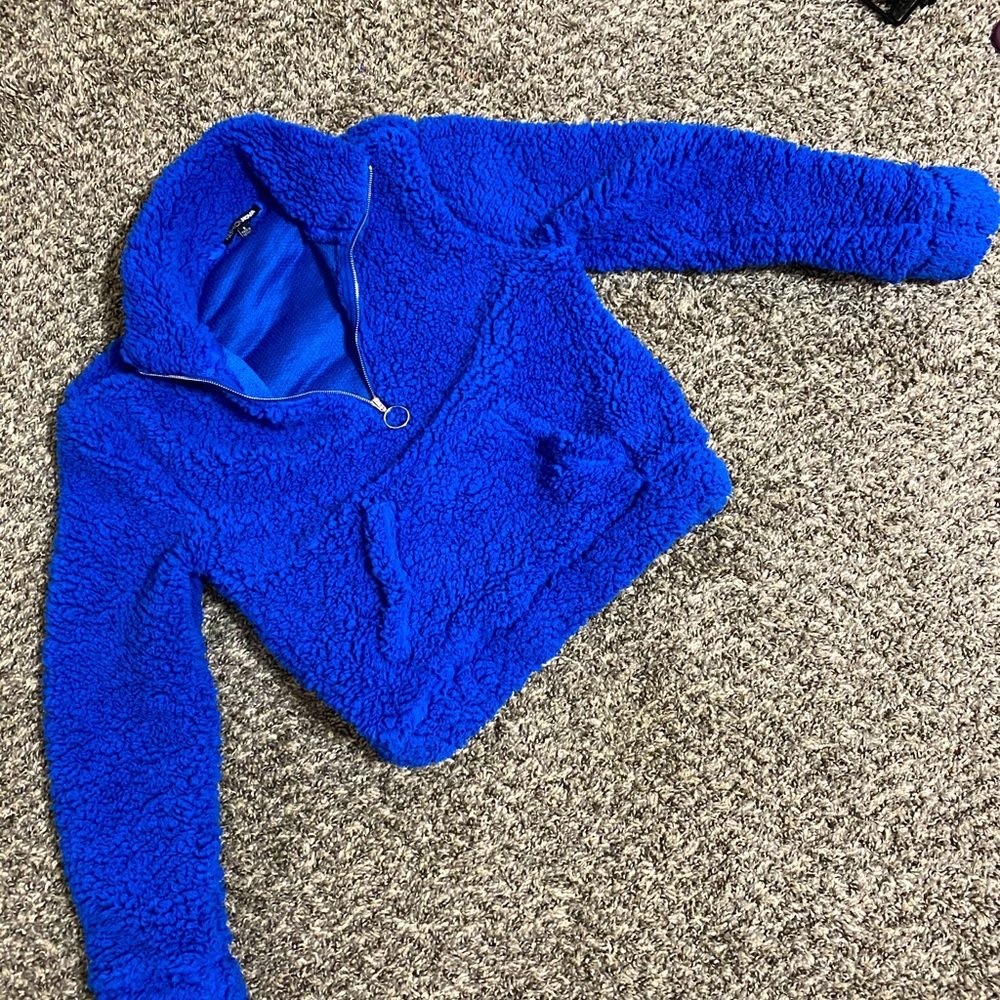 Fuzzy pullover